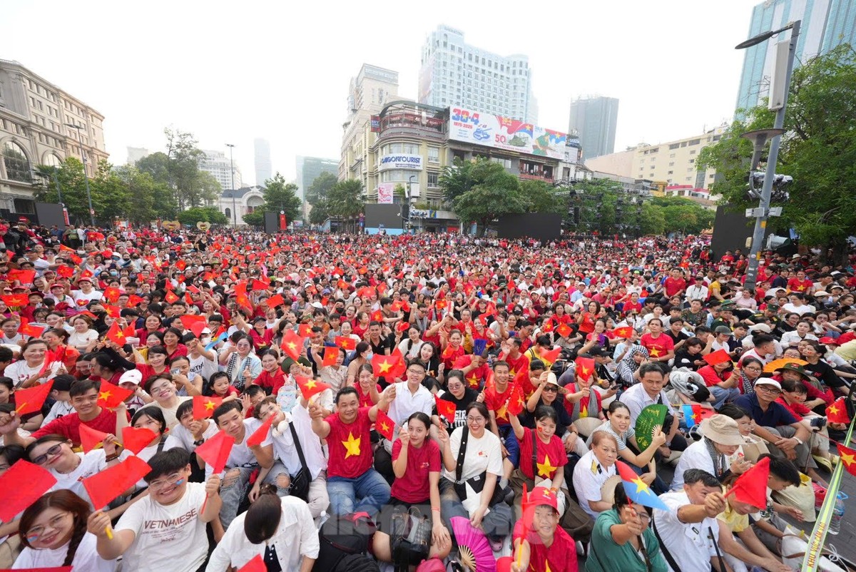 Trấn Thành: "Tự nhiên thấy yêu nước quá!”- Ảnh 2. Trấn Thành: "Tự nhiên thấy yêu nước quá!”- Ảnh 2.