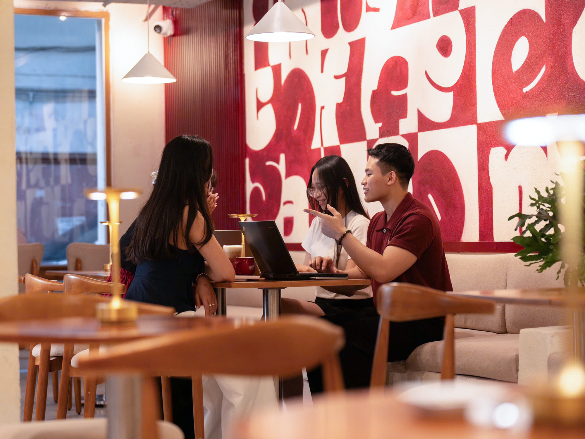 Hành trình khám phá văn hóa cà phê 24/7 giữa lòng Sài Gòn- Ảnh 3. Hành trình khám phá văn hóa cà phê 24/7 giữa lòng Sài Gòn- Ảnh 3.