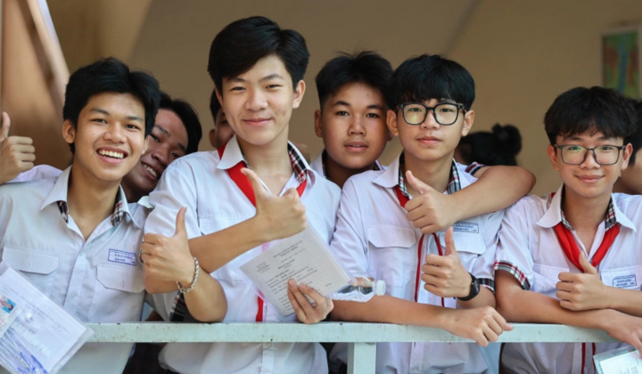 Thi lớp 10 đạt 6 - 7 điểm/môn nên đăng ký trường THPT nào ở Hà Nội?- Ảnh 1.