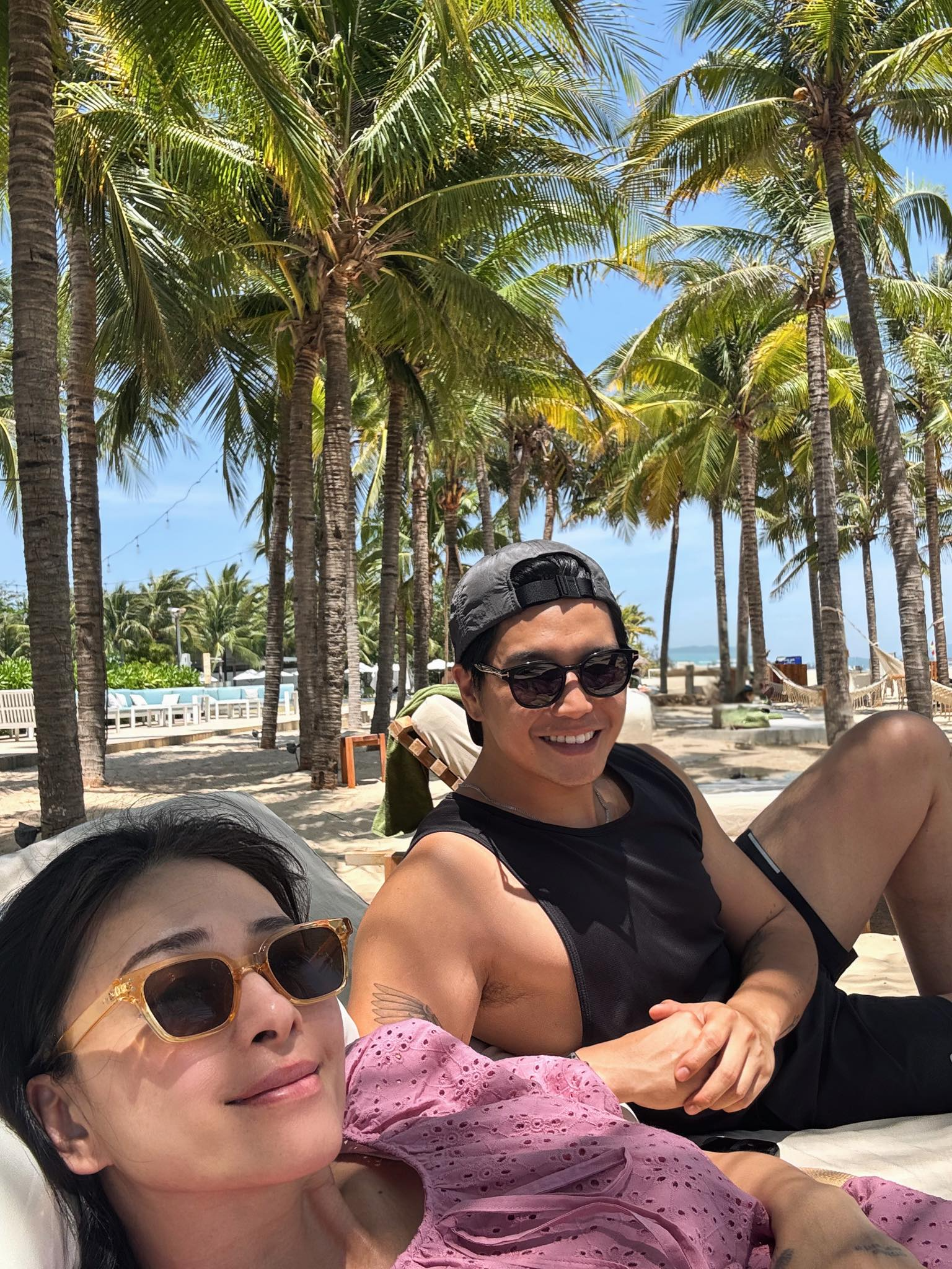 Sao Việt nghỉ lễ: Phương Oanh - shark Bình 