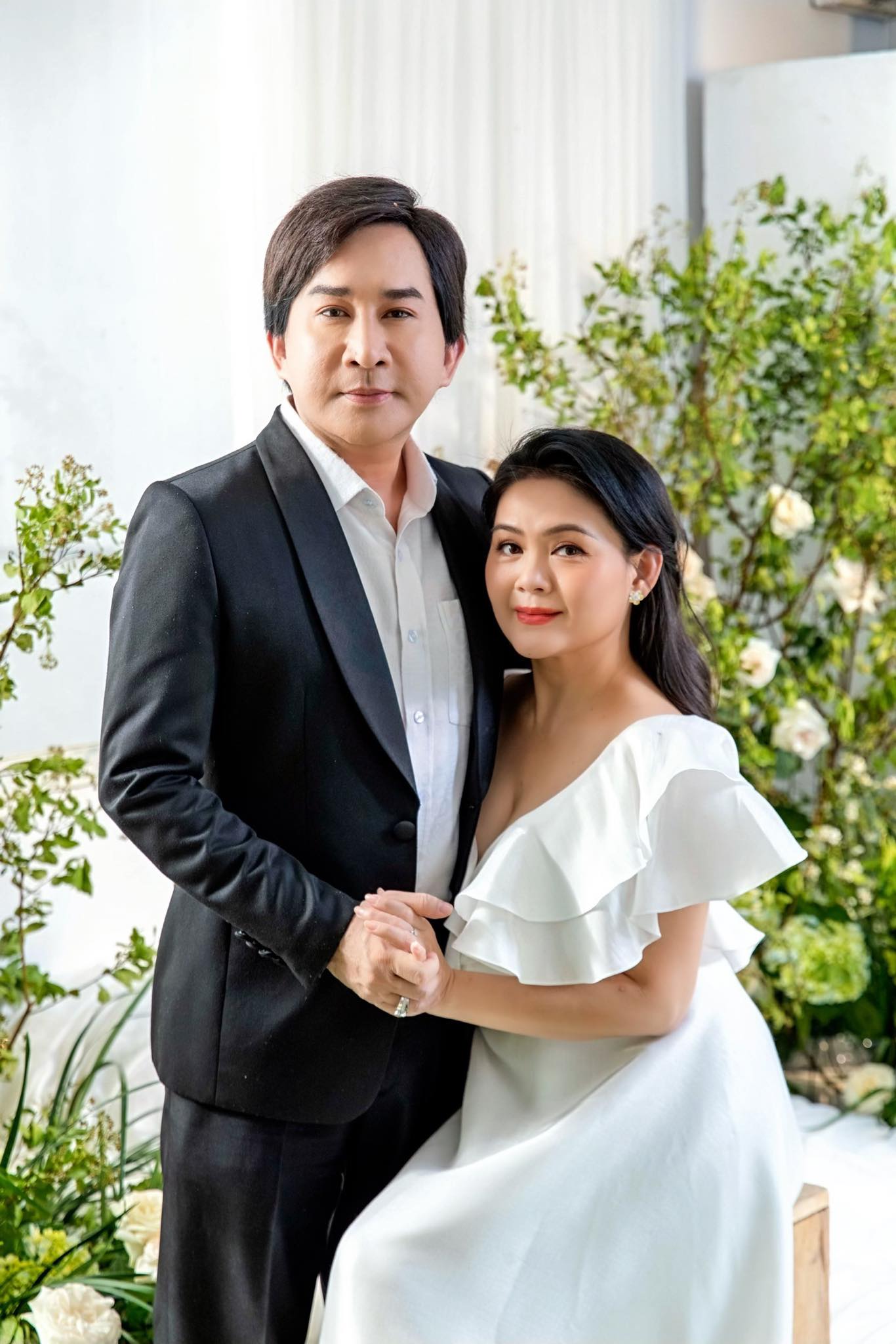 Nam NSƯT sở hữu biệt thự mặt tiền 300m2 ở Bình Chánh, nhà hàng bề thế Quận 7, U60 viên mãn bên vợ 3- Ảnh 6.