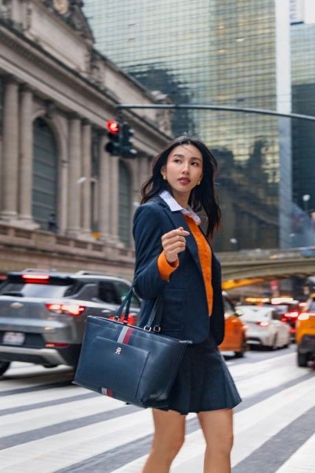 Thùy Tiên tiếp tục 