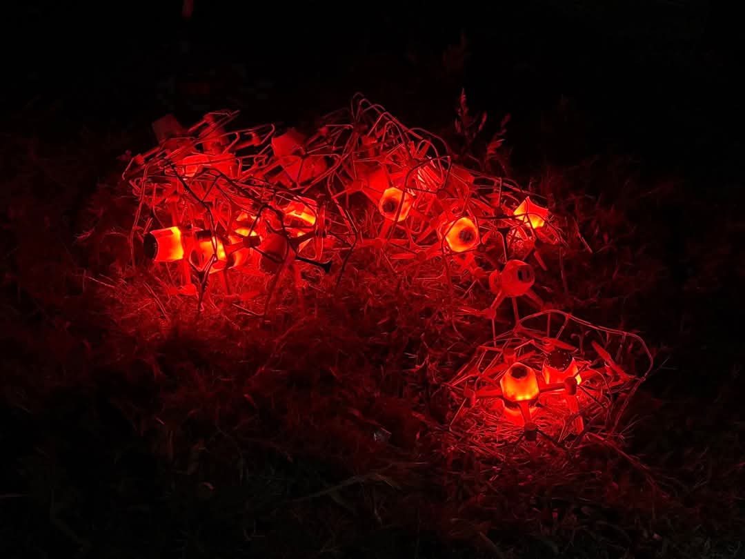 Diễn biến mới nhất sau sự cố màn trình diễn kỷ lục 10.500 drone- Ảnh 1. Diễn biến mới nhất sau sự cố màn trình diễn kỷ lục 10.500 drone- Ảnh 1.