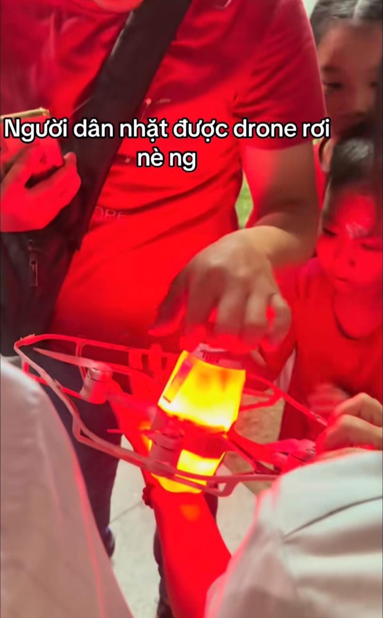 Kêu gọi trả drone cho BTC, quán cà phê tại TP.HCM có một hành động khiến ai thấy cũng tấm tắc khen- Ảnh 2. Kêu gọi trả drone cho BTC, quán cà phê tại TP.HCM có một hành động khiến ai thấy cũng tấm tắc khen- Ảnh 2.