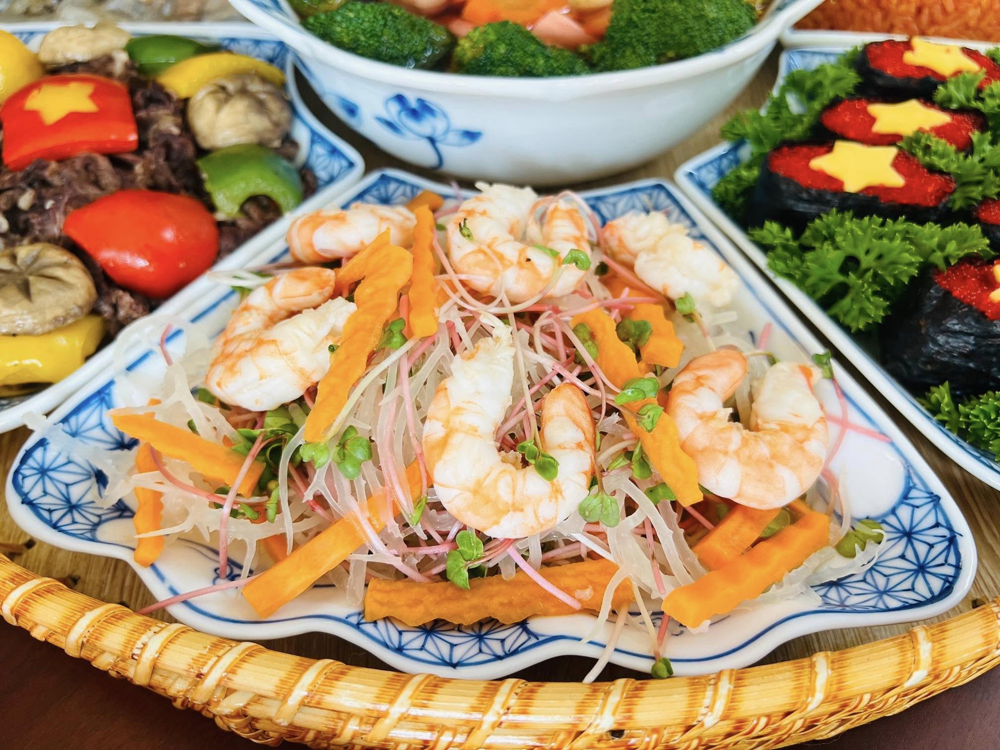 Chiêm ngưỡng mâm cơm Chiêm ngưỡng mâm cơm