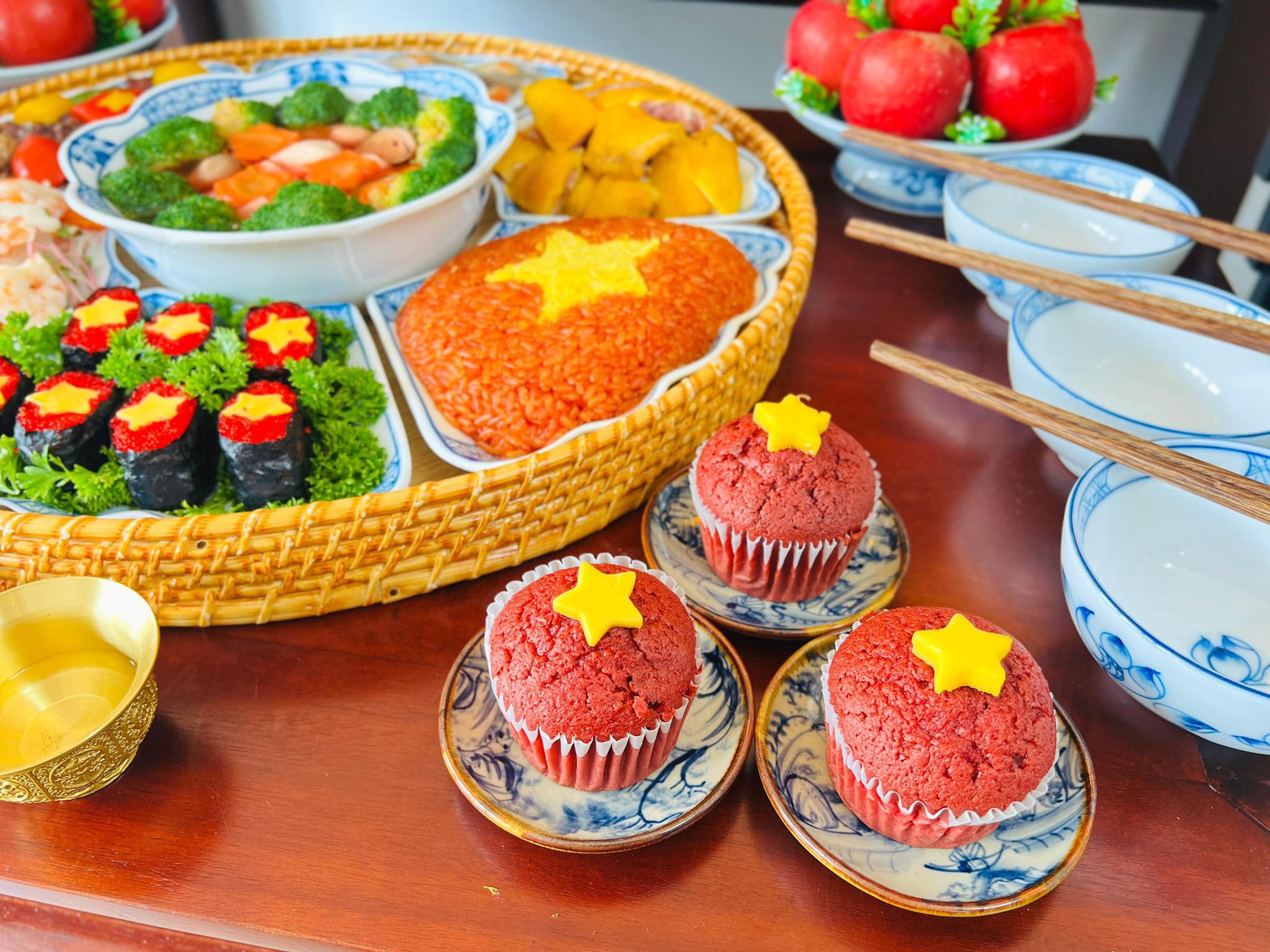 Chiêm ngưỡng mâm cơm Chiêm ngưỡng mâm cơm
