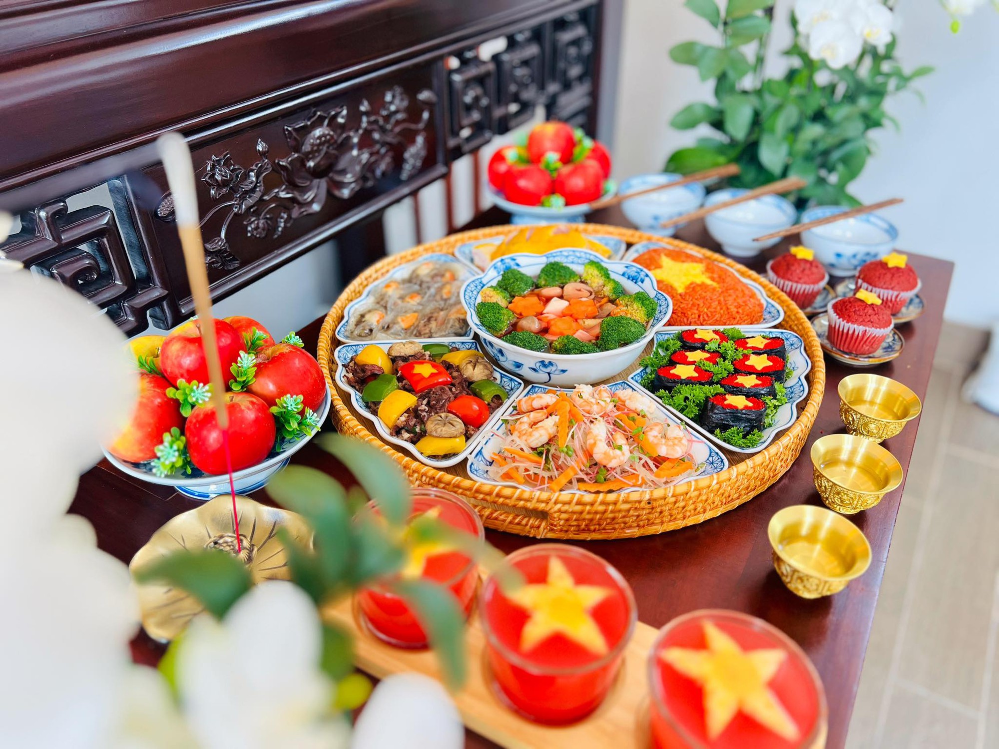 Chiêm ngưỡng mâm cơm Chiêm ngưỡng mâm cơm