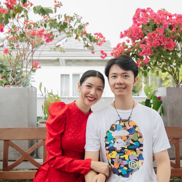 Nhóc tỳ Vbiz gia thế khủng: Họ nội toàn giáo sư và nhà văn hoá lớn, mẹ có học thức đáng gờm- Ảnh 4. Nhóc tỳ Vbiz gia thế khủng: Họ nội toàn giáo sư và nhà văn hoá lớn, mẹ có học thức đáng gờm- Ảnh 4.