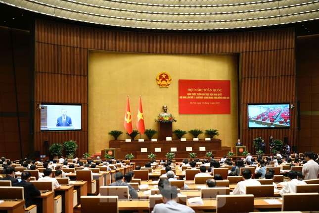 Những định hướng quan trọng về công tác cán bộ khi sáp nhập tỉnh, thành- Ảnh 1. Những định hướng quan trọng về công tác cán bộ khi sáp nhập tỉnh, thành- Ảnh 1.