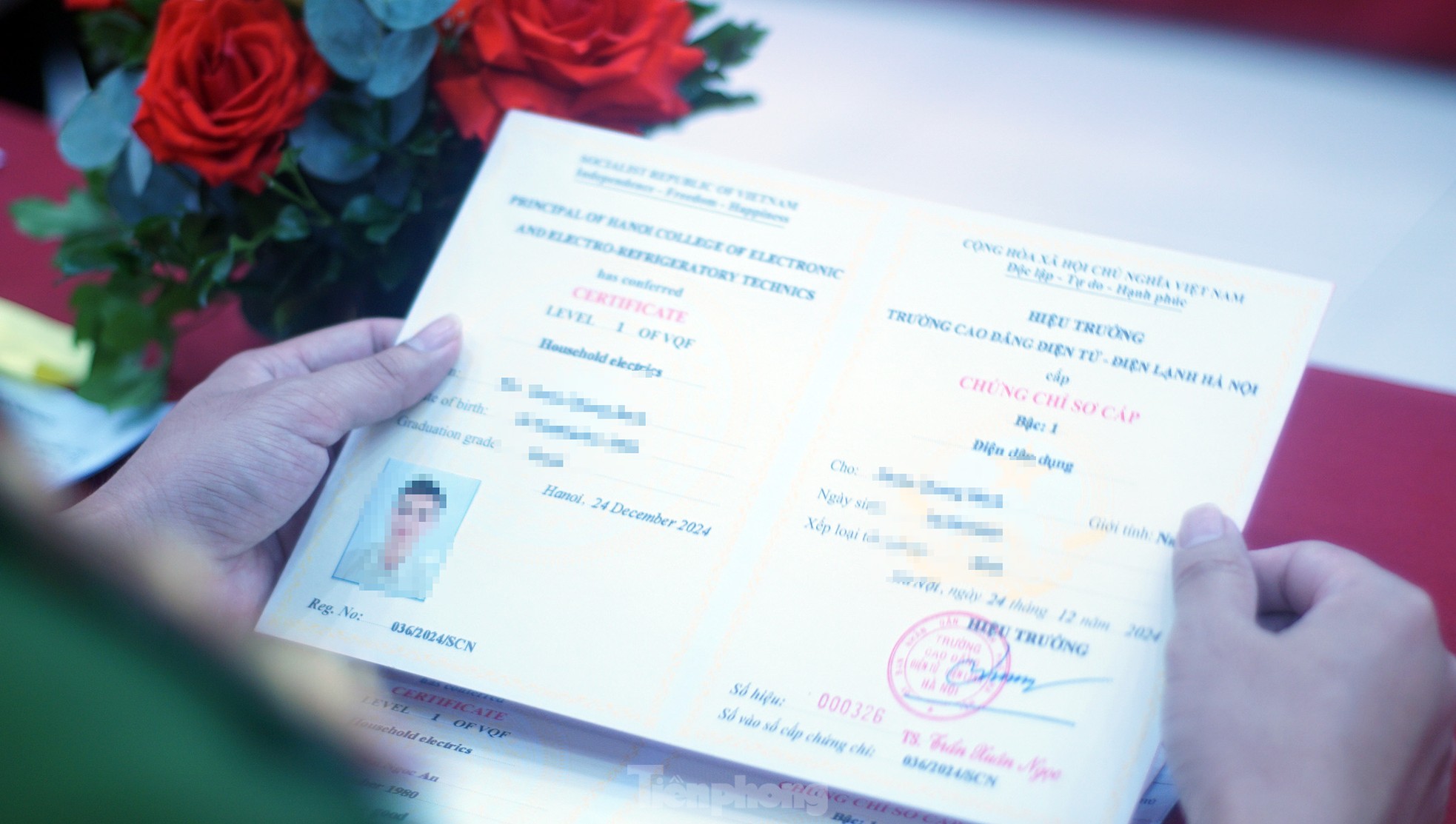Công an Hà Nội công bố Quyết định đặc xá cho 139 phạm nhân dịp 30/4- Ảnh 14. Công an Hà Nội công bố Quyết định đặc xá cho 139 phạm nhân dịp 30/4- Ảnh 14.