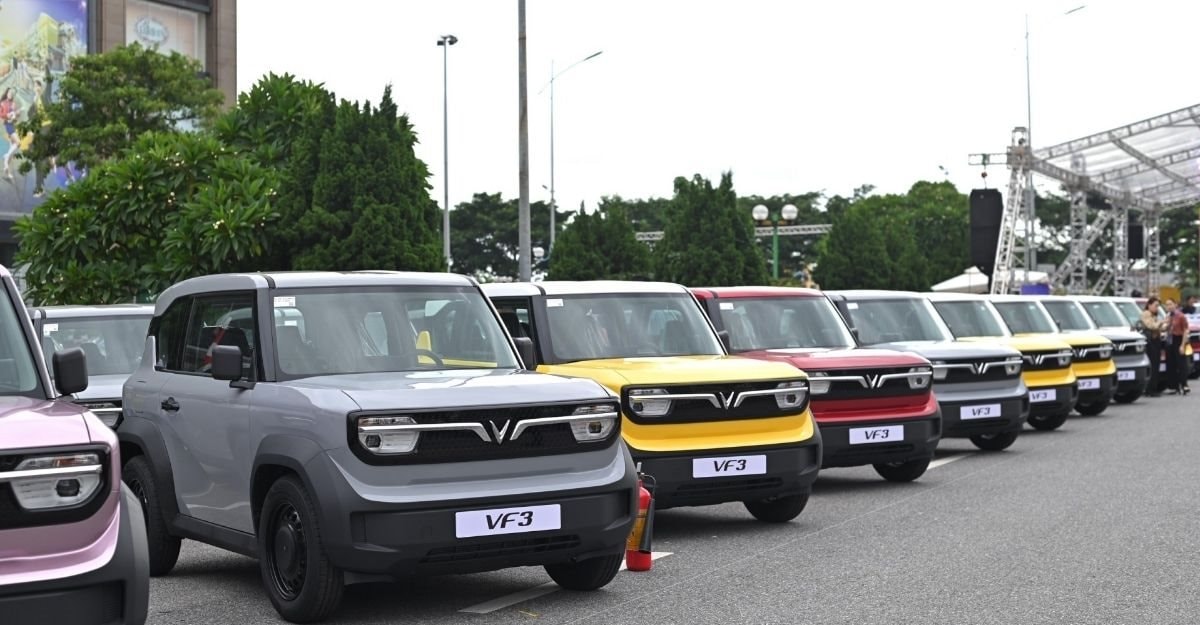 Vì sao nhiều người dùng xe điện không muốn quay lại với xe xăng?- Ảnh 1.