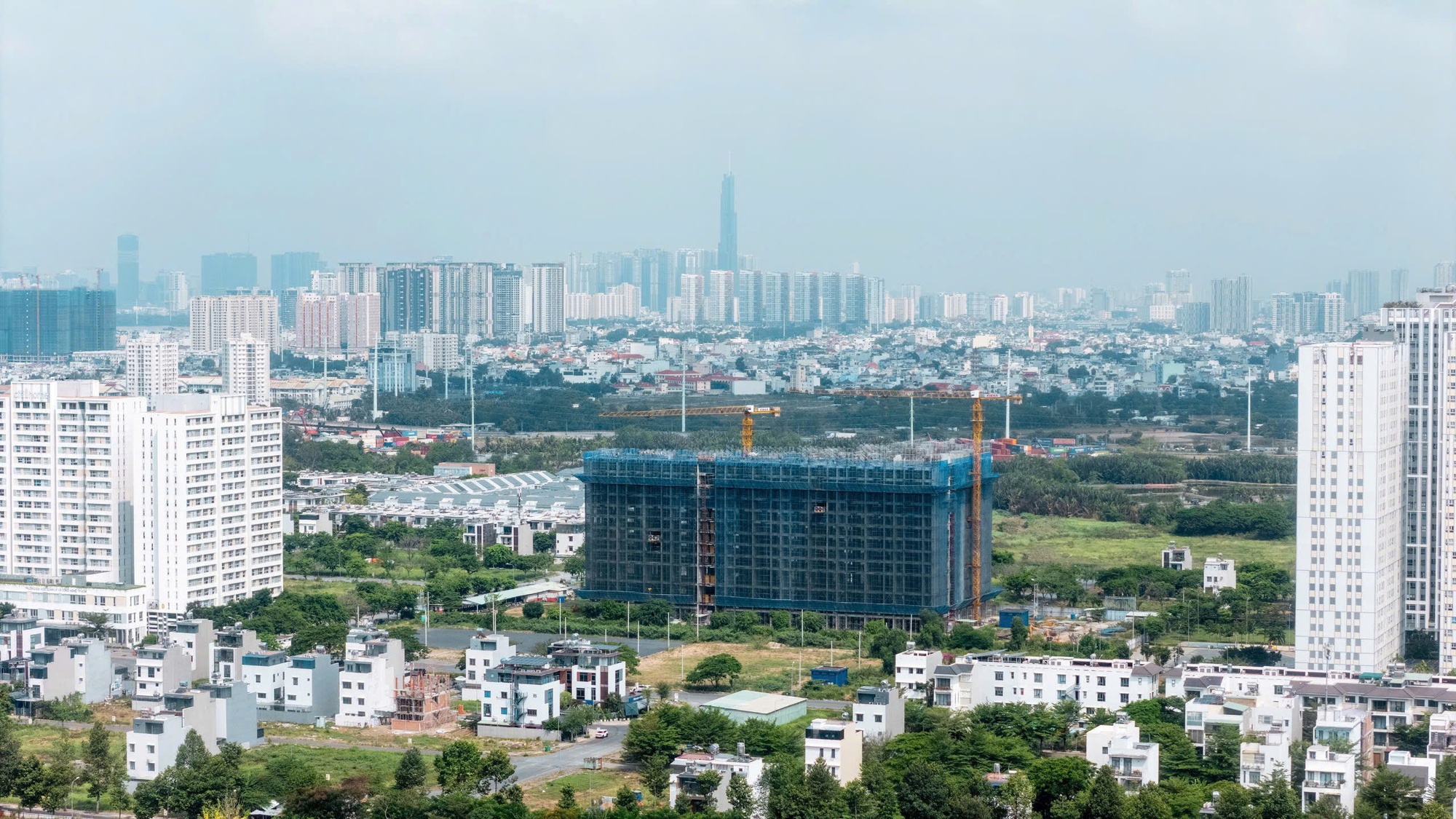 Chuyên gia Savills: Sau sáp nhập, Tp.HCM trở thành siêu đô thị của vùng Đông Nam Bộ- Ảnh 2. Chuyên gia Savills: Sau sáp nhập, Tp.HCM trở thành siêu đô thị của vùng Đông Nam Bộ- Ảnh 2.