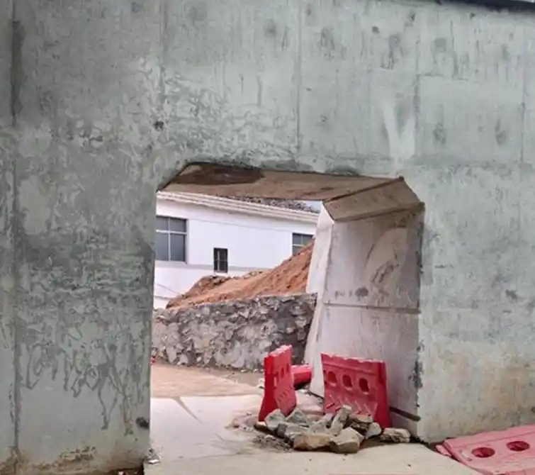 Cụ ông quyết không di dời nhà dù được đền bù 5,7 tỷ đồng và 3 căn nhà để giữ đất cho 2 con trai, 12 năm sau tiếc nuối: "Tôi rất hối hận..."- Ảnh 3. Cụ ông quyết không di dời nhà dù được đền bù 5,7 tỷ đồng và 3 căn nhà để giữ đất cho 2 con trai, 12 năm sau tiếc nuối: "Tôi rất hối hận..."- Ảnh 3.