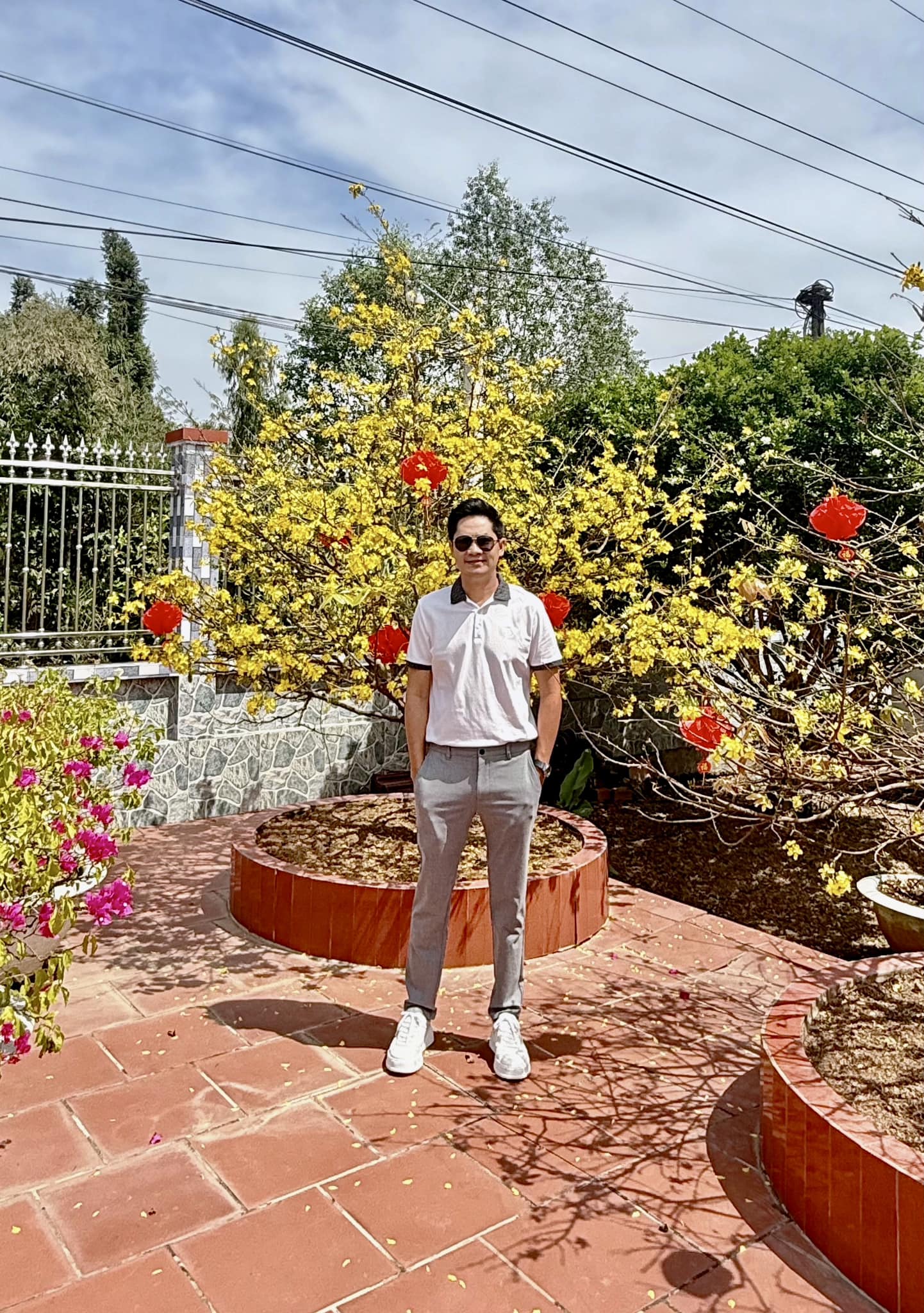 Nam diễn viên có nhà vườn 3000m² ở Đồng Tháp, 2 căn hộ - 8 cửa hàng khắp Sài Gòn, bị đồn nghỉ đóng phim vì quá giàu- Ảnh 5. Nam diễn viên có nhà vườn 3000m² ở Đồng Tháp, 2 căn hộ - 8 cửa hàng khắp Sài Gòn, bị đồn nghỉ đóng phim vì quá giàu- Ảnh 5.