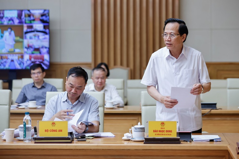 TỔNG THUẬT: Thủ tướng chủ trì phiên họp thứ 4 Ban chỉ đạo Trung ương về xóa nhà tạm, nhà dột nát- Ảnh 4. TỔNG THUẬT: Thủ tướng chủ trì phiên họp thứ 4 Ban chỉ đạo Trung ương về xóa nhà tạm, nhà dột nát- Ảnh 4.