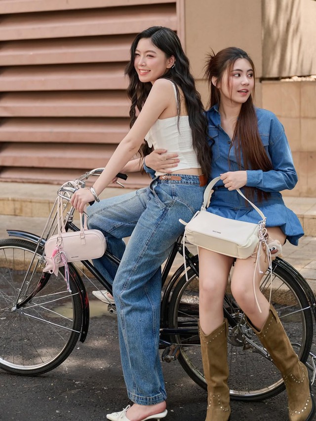 Hai con gái Quyền Linh lộ diện sau ồn ào của bố, thái độ gây chú ý- Ảnh 4. Hai con gái Quyền Linh lộ diện sau ồn ào của bố, thái độ gây chú ý- Ảnh 4.