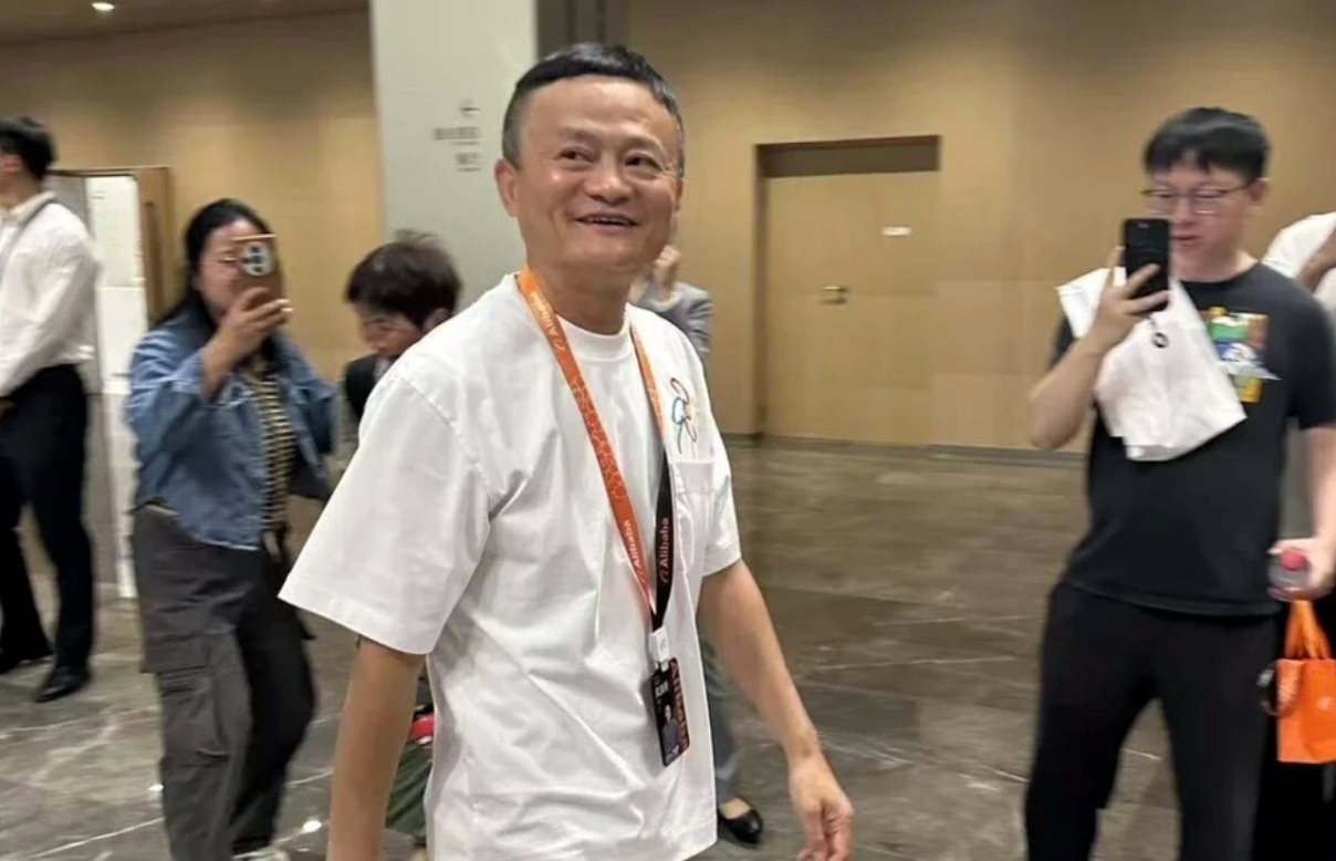 Jack Ma bất ngờ tái xuất- Ảnh 1. Jack Ma bất ngờ tái xuất- Ảnh 1.