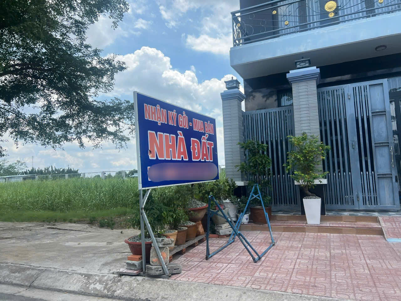Không có hàng để bán, môi giới “lùng sục” chủ đất, giá cao vẫn có người mua- Ảnh 2.