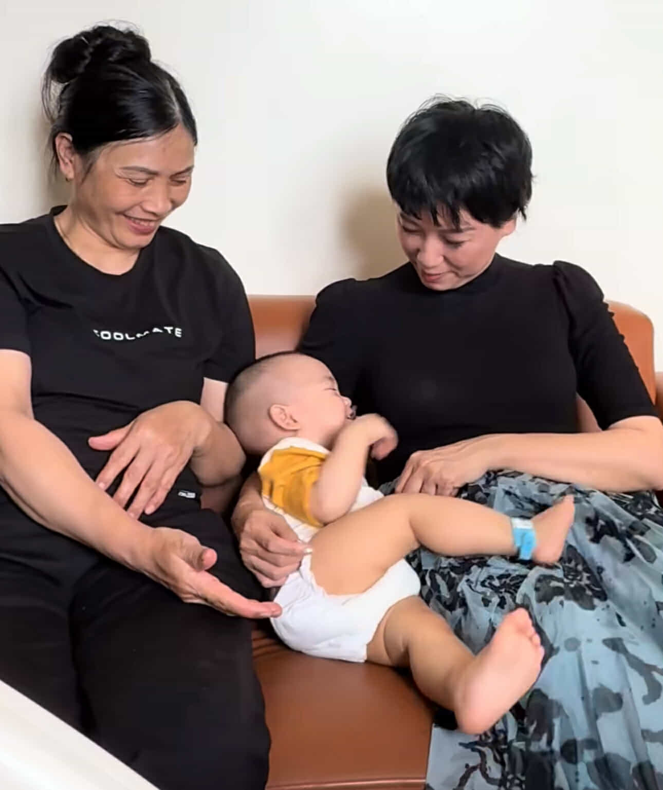 Doãn Hải My làm một việc thể hiện EQ cao chặn đứng gièm pha “trọng ngoại hơn nội”, vẹn toàn cả mẹ đẻ, mẹ chồng- Ảnh 3. Doãn Hải My làm một việc thể hiện EQ cao chặn đứng gièm pha “trọng ngoại hơn nội”, vẹn toàn cả mẹ đẻ, mẹ chồng- Ảnh 3.