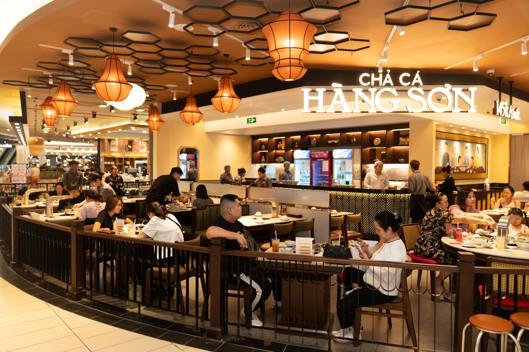 Chả Cá Hàng Sơn chính thức có mặt tại TP. Hồ Chí Minh – Hành trình lan tỏa hương vị Hà Nội- Ảnh 4.