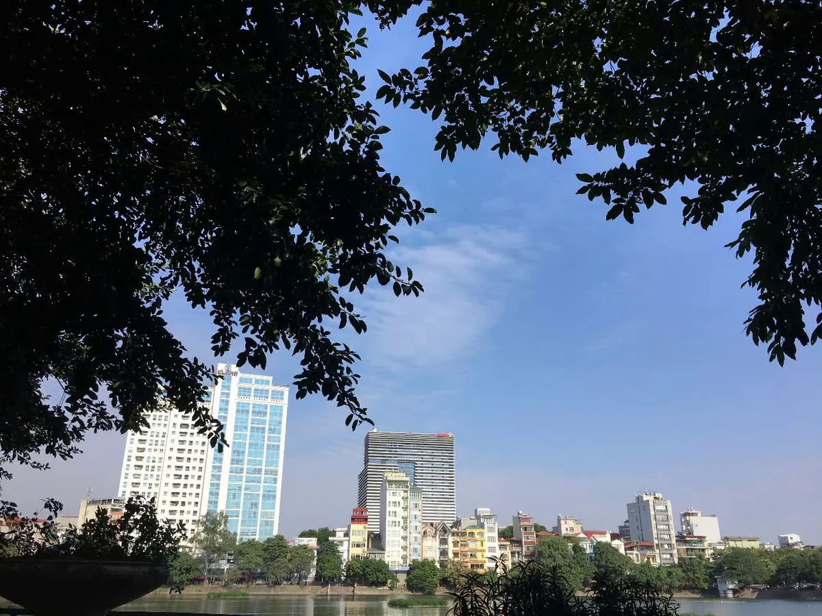 Hiếm hoi có ngày chất lượng không khí tốt trên toàn thành phố Hà Nội- Ảnh 1. Hiếm hoi có ngày chất lượng không khí tốt trên toàn thành phố Hà Nội- Ảnh 1.