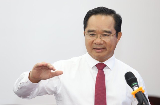 Chủ tịch UBND TPHCM Nguyễn Văn Được nhận thêm nhiệm vụ- Ảnh 1. Chủ tịch UBND TPHCM Nguyễn Văn Được nhận thêm nhiệm vụ- Ảnh 1.