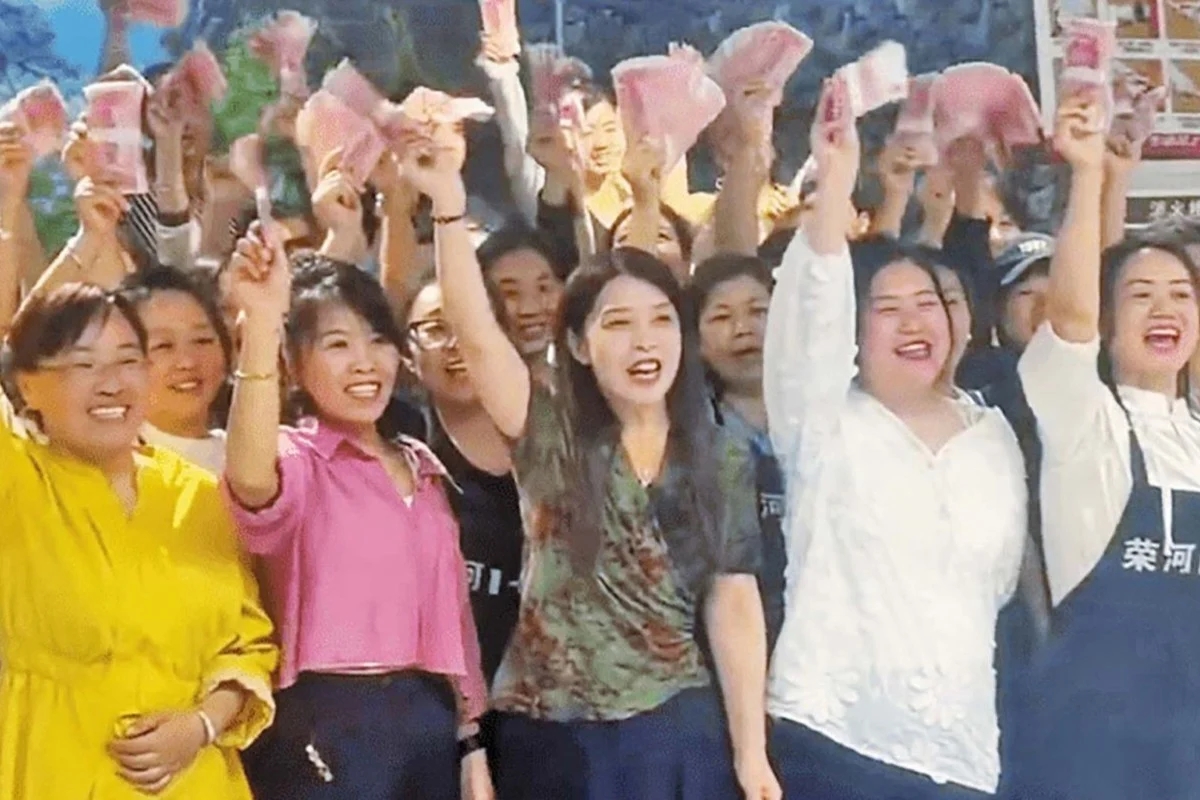 Chân dung ông chủ chuỗi 33 siêu thị nổi tiếng vừa chi 35 tỷ đồng tiền lời đầu tư vàng thưởng cho nhân viên- Ảnh 1. Chân dung ông chủ chuỗi 33 siêu thị nổi tiếng vừa chi 35 tỷ đồng tiền lời đầu tư vàng thưởng cho nhân viên- Ảnh 1.