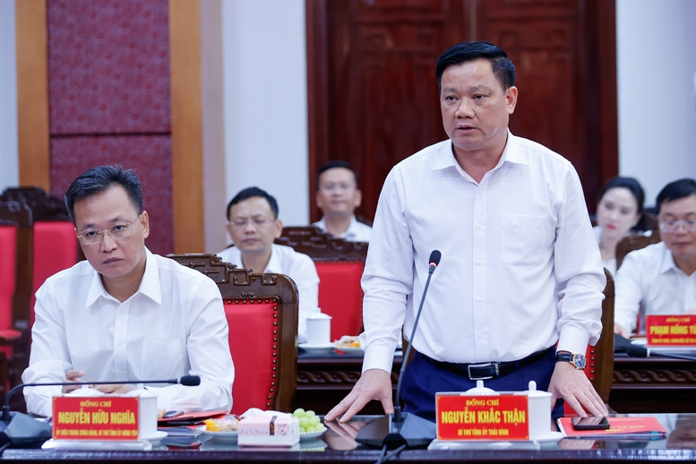 Thủ tướng: Thái Bình cần lấn biển và làm ngay tuyến đường 10 làn kết nối với Hưng Yên- Ảnh 3. Thủ tướng: Thái Bình cần lấn biển và làm ngay tuyến đường 10 làn kết nối với Hưng Yên- Ảnh 3.