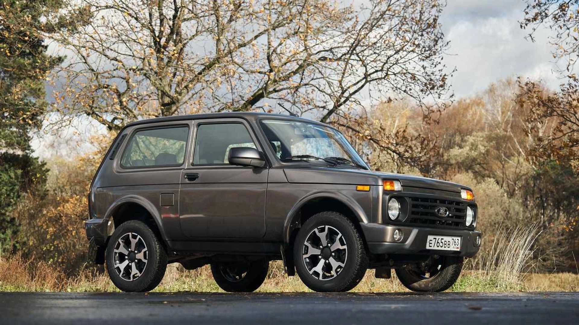 Bóc 4 xe Lada của Nga sắp vào Việt Nam: Granta đấu Attrage, Vesta cạnh tranh Vios, Niva và Niva Travel đối đầu Jimny bằng giá 'sốc', nhưng thiết kế, trang bị thì như đồ cổ- Ảnh 5. Bóc 4 xe Lada của Nga sắp vào Việt Nam: Granta đấu Attrage, Vesta cạnh tranh Vios, Niva và Niva Travel đối đầu Jimny bằng giá 'sốc', nhưng thiết kế, trang bị thì như đồ cổ- Ảnh 5.