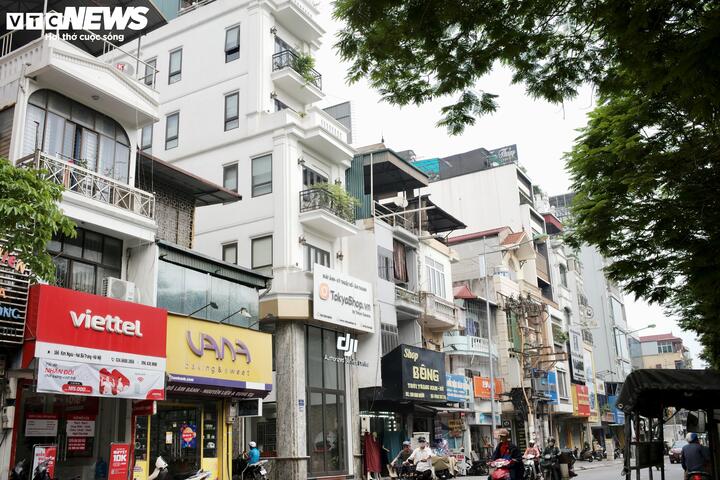 Nhà mặt phố trung tâm Hà Nội 'nóng' trở lại, siêu đắt đỏ vẫn hút khách mua- Ảnh 2.