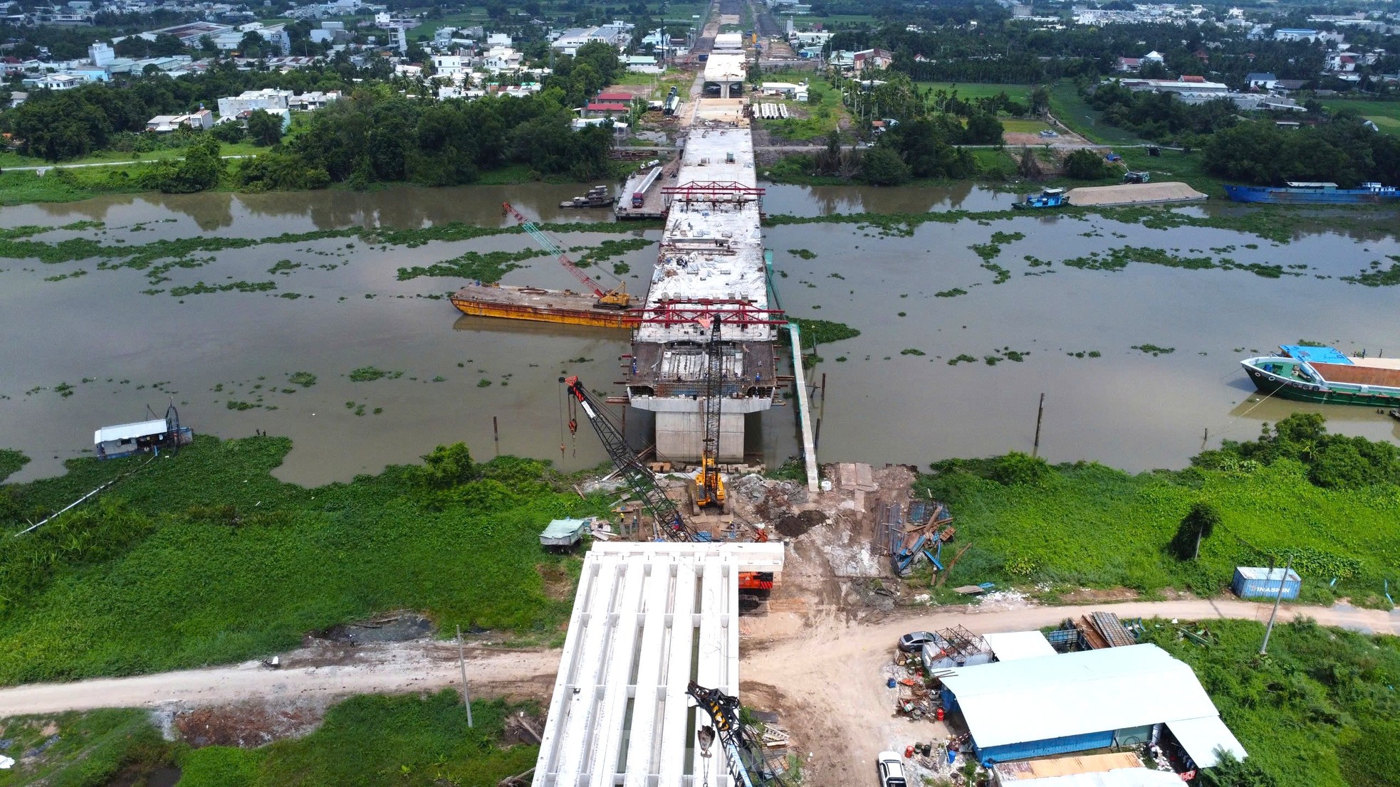 Cầu vượt sông Sài Gòn trên đường Vành đai 3 trước ngày hợp long- Ảnh 5. Cầu vượt sông Sài Gòn trên đường Vành đai 3 trước ngày hợp long- Ảnh 5.