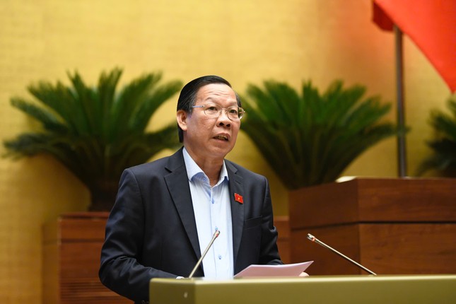 Ngành điện rất thua lỗ, sao vẫn cứ độc quyền?- Ảnh 2. Ngành điện rất thua lỗ, sao vẫn cứ độc quyền?- Ảnh 2.