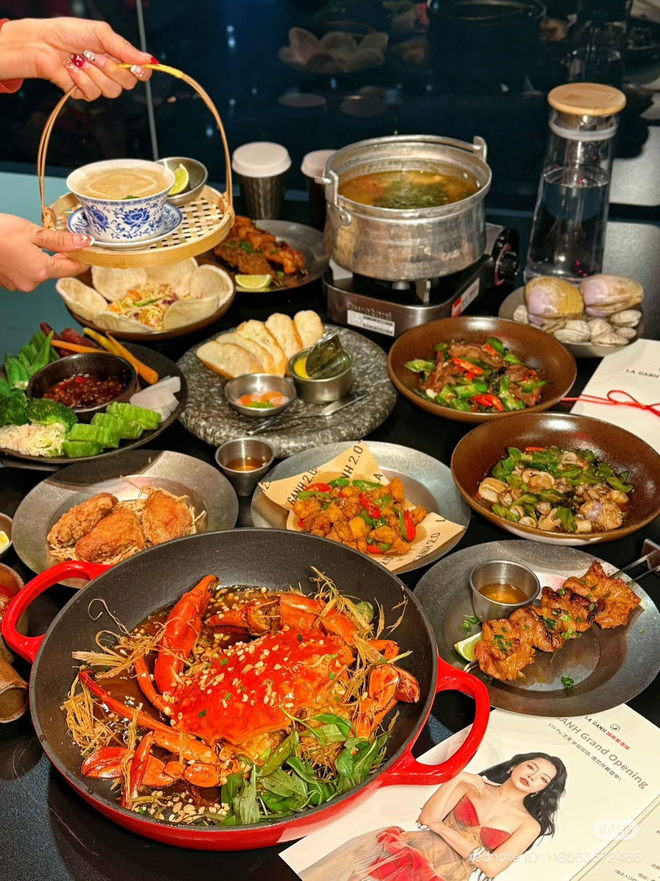 Vượt 2 đối thủ kỳ cựu, nhà hàng của Chi Pu bất ngờ đứng đầu nền tảng ẩm thực lớn nhất Trung Quốc- Ảnh 3. Vượt 2 đối thủ kỳ cựu, nhà hàng của Chi Pu bất ngờ đứng đầu nền tảng ẩm thực lớn nhất Trung Quốc- Ảnh 3.