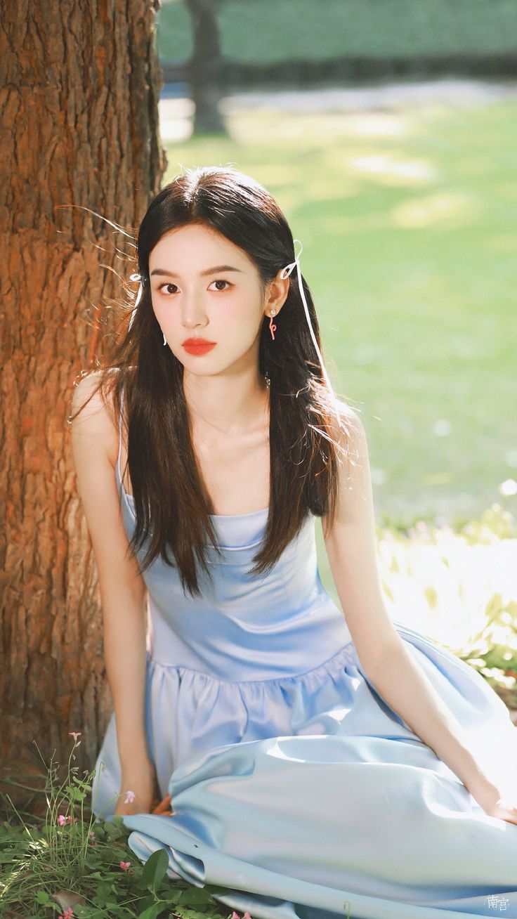 Mỹ nhân được mệnh danh "đẹp chấn động thế gian" cùng với Lưu Diệc Phi, ảnh chụp vội cũng xinh phát sáng- Ảnh 14. Mỹ nhân được mệnh danh "đẹp chấn động thế gian" cùng với Lưu Diệc Phi, ảnh chụp vội cũng xinh phát sáng- Ảnh 14.