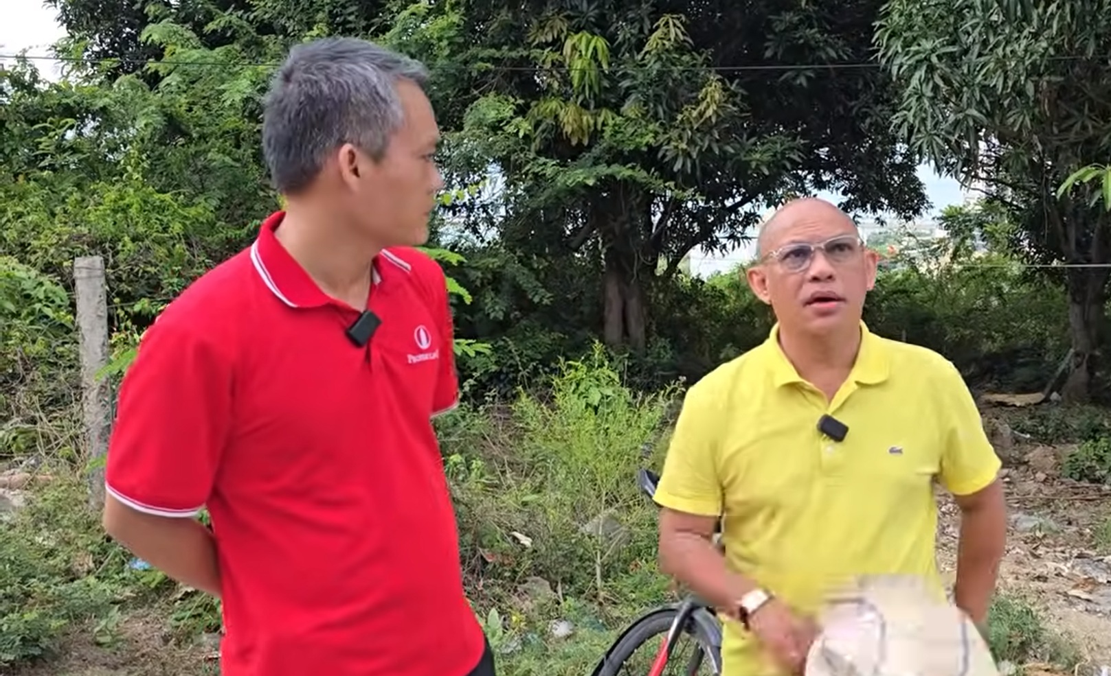 Trùm Điền Quân Color Man phá sản, đạp xe đi làm thuê: "Tôi phải cố trụ việc, không họ đuổi việc"- Ảnh 2. Trùm Điền Quân Color Man phá sản, đạp xe đi làm thuê: "Tôi phải cố trụ việc, không họ đuổi việc"- Ảnh 2.