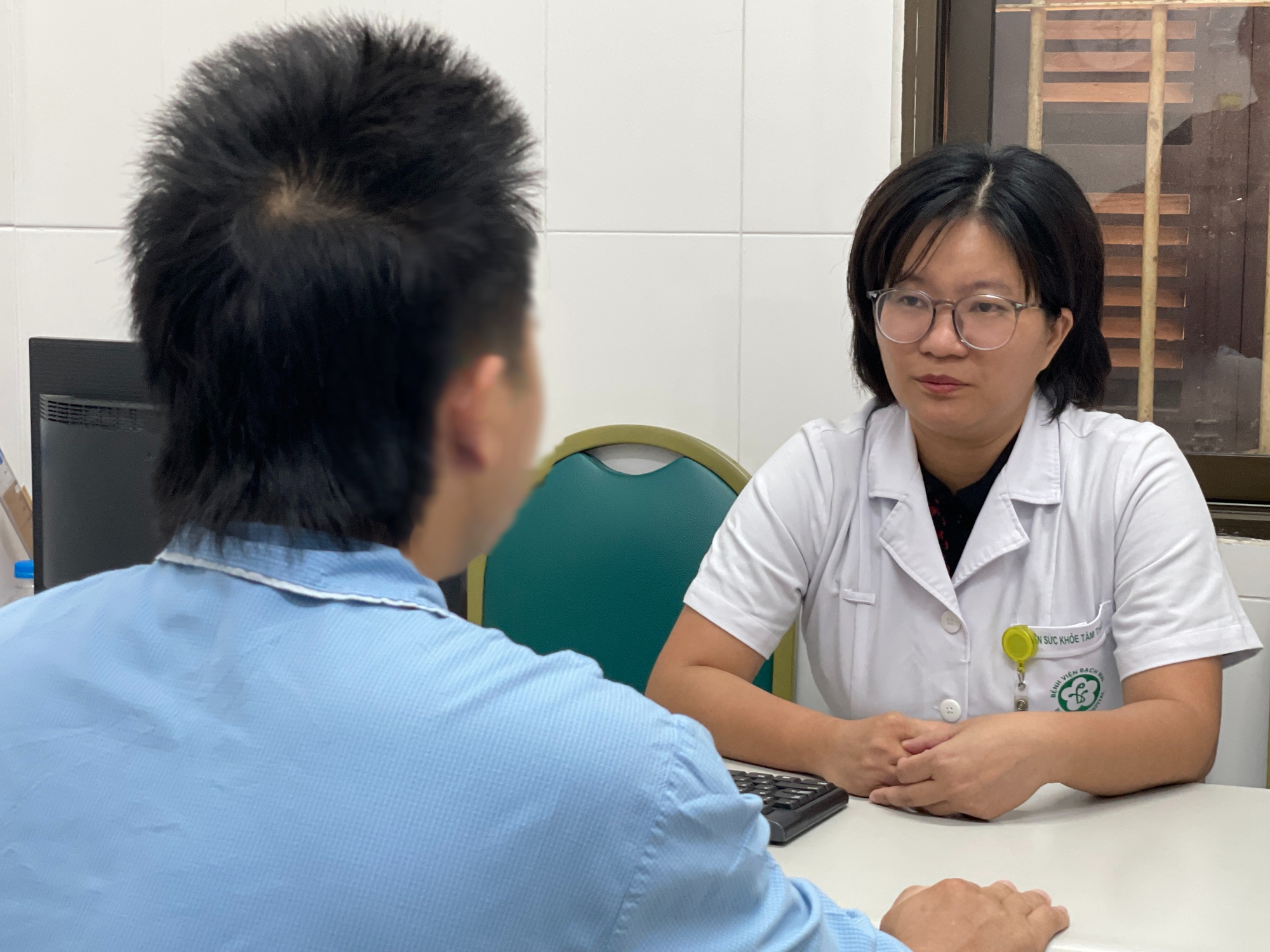 Nghiện chứng khoán, người phụ nữ phải điều trị tâm thần- Ảnh 2. Nghiện chứng khoán, người phụ nữ phải điều trị tâm thần- Ảnh 2.