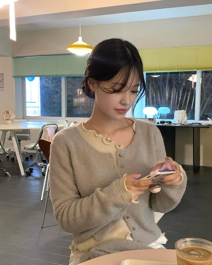 Vợ chồng Hà Nội thu nhập 92 triệu, định biếu nhà chồng 5 triệu/tháng: Em có ích kỉ quá không?- Ảnh 3. Vợ chồng Hà Nội thu nhập 92 triệu, định biếu nhà chồng 5 triệu/tháng: Em có ích kỉ quá không?- Ảnh 3.