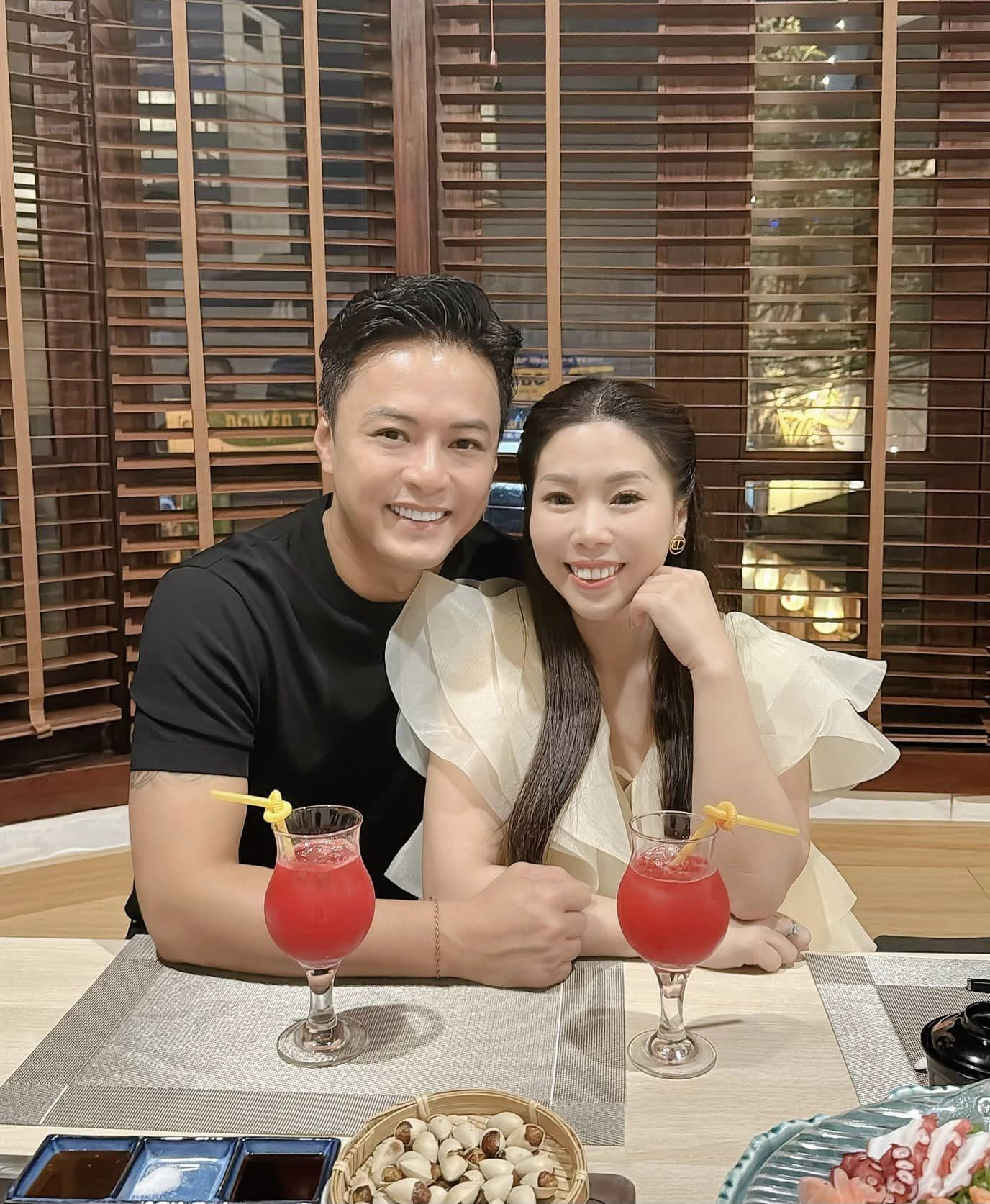 Nghệ sĩ sở hữu biệt thự 3 mặt tiền trung tâm Hà Nội: Scandal chấn động, hôn nhân vẫn viên mãn- Ảnh 1. Nghệ sĩ sở hữu biệt thự 3 mặt tiền trung tâm Hà Nội: Scandal chấn động, hôn nhân vẫn viên mãn- Ảnh 1.