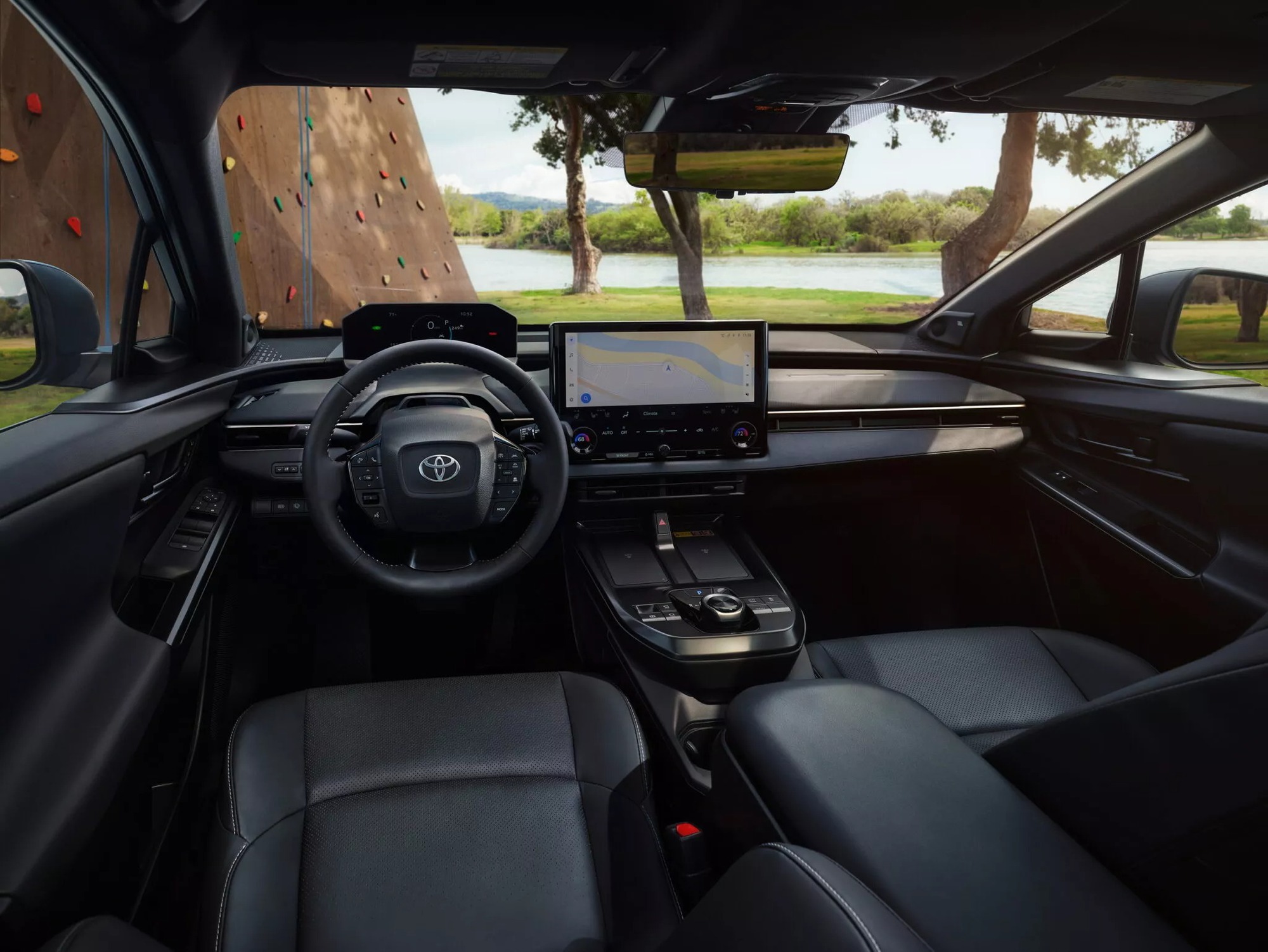 SUV điện Toyota từng về Việt Nam được nâng cấp: Đổi tên, tinh chỉnh thiết kế, mạnh tới 338 mã lực, 505km/sạc- Ảnh 7. SUV điện Toyota từng về Việt Nam được nâng cấp: Đổi tên, tinh chỉnh thiết kế, mạnh tới 338 mã lực, 505km/sạc- Ảnh 7.