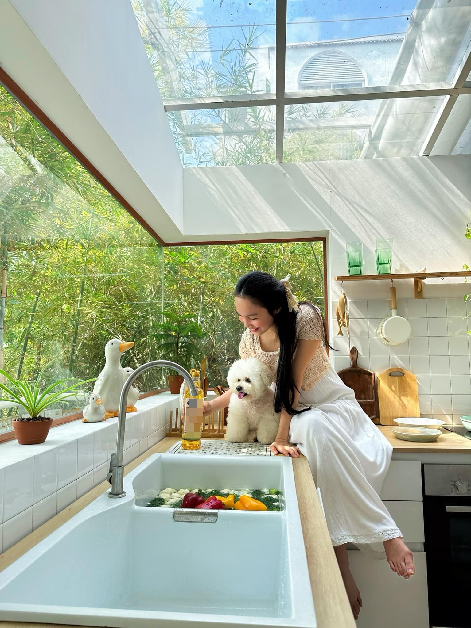 Nữ nghệ sĩ sở hữu nhà ở trung tâm Quận 1, U50 vẫn trẻ đẹp như 20, sống độc thân- Ảnh 3. Nữ nghệ sĩ sở hữu nhà ở trung tâm Quận 1, U50 vẫn trẻ đẹp như 20, sống độc thân- Ảnh 3.