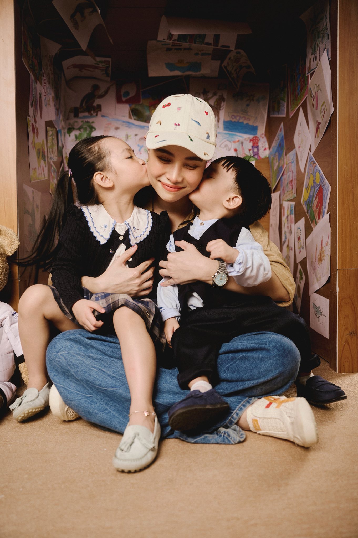 Con gái 4 tuổi nhắc nhở Đàm Thu Trang một chuyện liên quan tới bố Cường Đô la giữa đêm, netizen xuýt xoa xin vía- Ảnh 1. Con gái 4 tuổi nhắc nhở Đàm Thu Trang một chuyện liên quan tới bố Cường Đô la giữa đêm, netizen xuýt xoa xin vía- Ảnh 1.