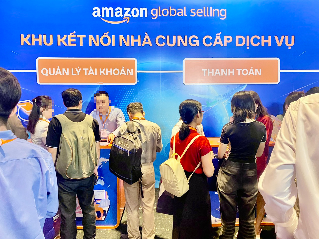 Vụ sàn Amazon bị cộng đồng mạng kêu gọi tẩy chay: Cục Thương mại điện tử và Kinh tế số nói gì?- Ảnh 1. Vụ sàn Amazon bị cộng đồng mạng kêu gọi tẩy chay: Cục Thương mại điện tử và Kinh tế số nói gì?- Ảnh 1.
