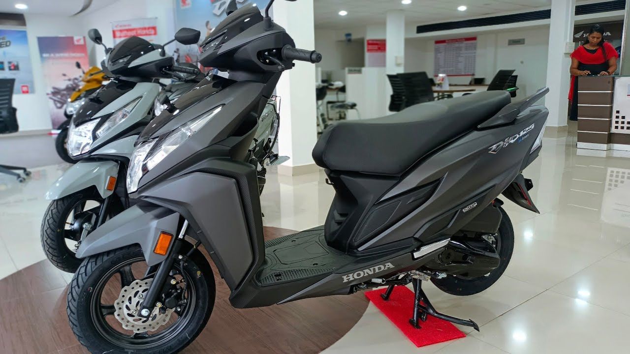 Siêu phẩm đình đám của Honda về đại lý: Giá chỉ 26 triệu đồng, ăn 2 lít xăng/100km, Vision có bị thay thế?- Ảnh 1. Siêu phẩm đình đám của Honda về đại lý: Giá chỉ 26 triệu đồng, ăn 2 lít xăng/100km, Vision có bị thay thế?- Ảnh 1.