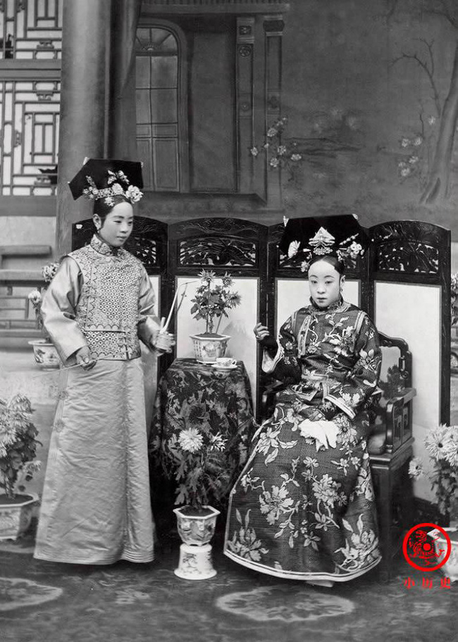 Vương tộc cuối cùng của Trung Hoa: Loạt ảnh hiếm hé lộ toàn cảnh cuộc sống gia đình Phổ Nghi qua 3 thế hệ- Ảnh 3. Vương tộc cuối cùng của Trung Hoa: Loạt ảnh hiếm hé lộ toàn cảnh cuộc sống gia đình Phổ Nghi qua 3 thế hệ- Ảnh 3.