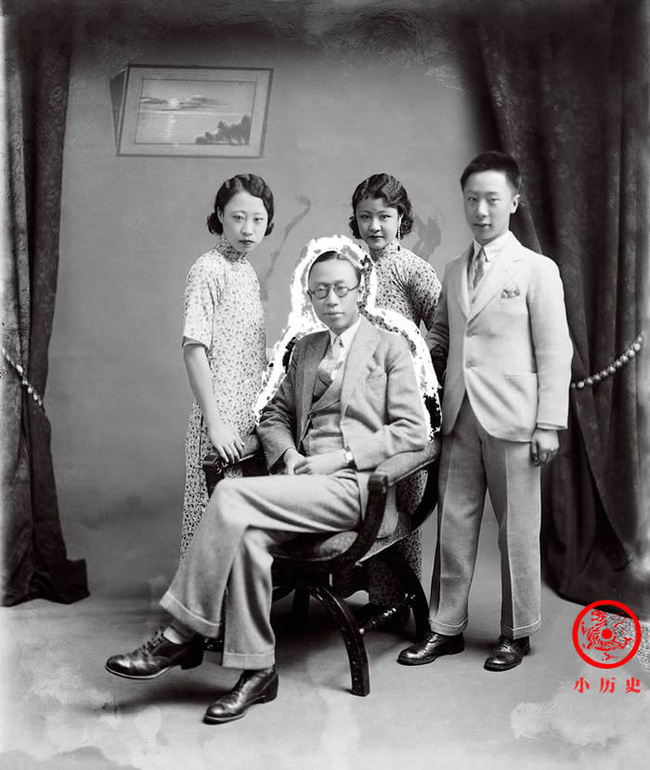 Vương tộc cuối cùng của Trung Hoa: Loạt ảnh hiếm hé lộ toàn cảnh cuộc sống gia đình Phổ Nghi qua 3 thế hệ- Ảnh 9. Vương tộc cuối cùng của Trung Hoa: Loạt ảnh hiếm hé lộ toàn cảnh cuộc sống gia đình Phổ Nghi qua 3 thế hệ- Ảnh 9.