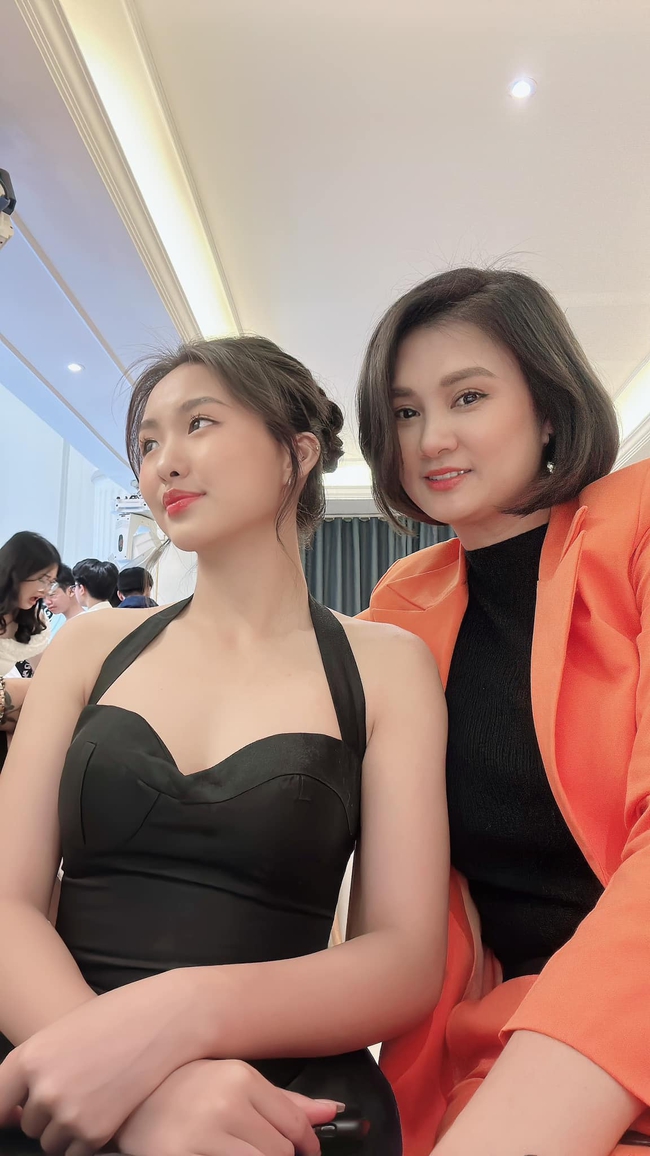 Con gái hoa khôi bóng chuyền Kim Huệ trở thành ứng viên Con gái hoa khôi bóng chuyền Kim Huệ trở thành ứng viên