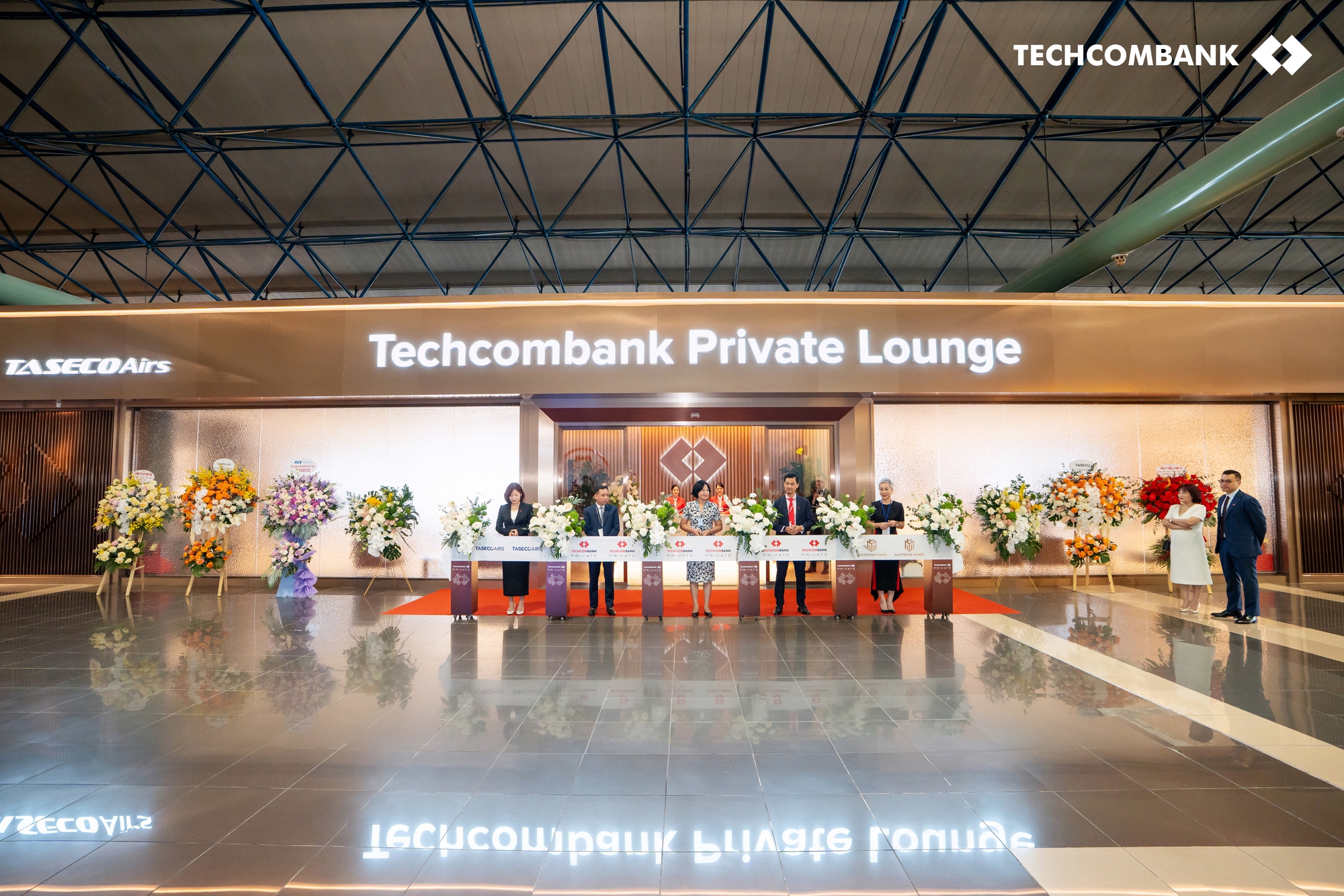 Ra mắt Techcombank Private Lounge - Phòng chờ sân bay đẳng cấp nâng tầm trải nghiệm cùng tinh hoa văn hoá