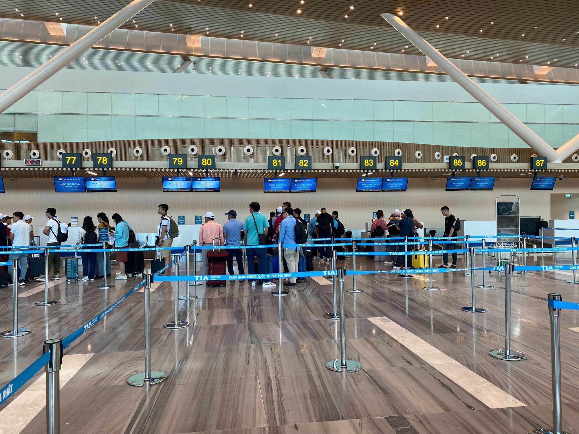 Thông tin quan trọng cho hành khách đi Vietnam Airlines qua sân bay Tân Sơn Nhất- Ảnh 1. Thông tin quan trọng cho hành khách đi Vietnam Airlines qua sân bay Tân Sơn Nhất- Ảnh 1.