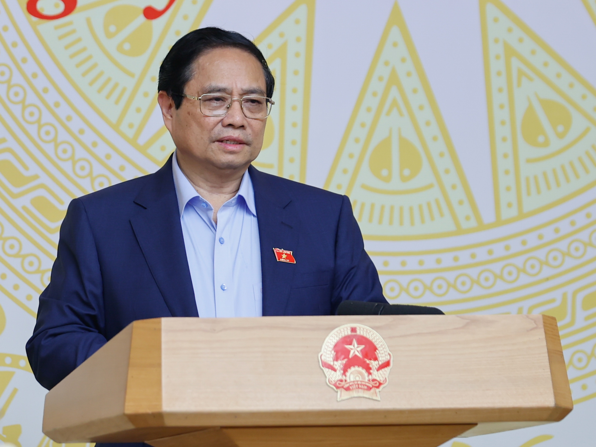Thủ tướng: Có sự buông lỏng quản lý trong các vụ sữa giả, thuốc giả- Ảnh 1. Thủ tướng: Có sự buông lỏng quản lý trong các vụ sữa giả, thuốc giả- Ảnh 1.