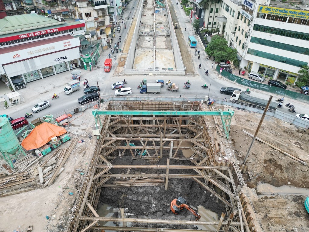 Hầm chui nút giao Giải Phóng - Kim Đồng đạt hơn 70%, về đích vào cuối năm- Ảnh 6. Hầm chui nút giao Giải Phóng - Kim Đồng đạt hơn 70%, về đích vào cuối năm- Ảnh 6.